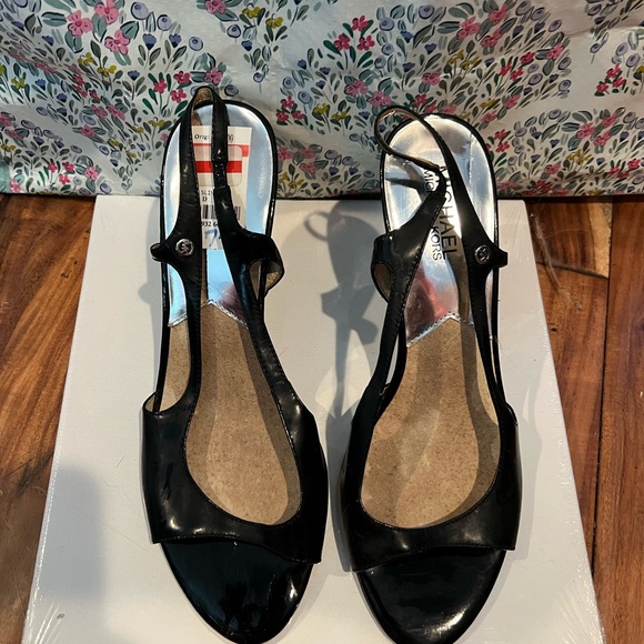Michael Kors Shoes - Michael Kors Black Patent Leather Sandals